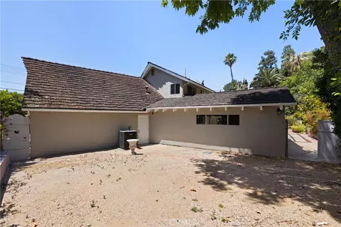 Exterior - 7971 Sangamon Ave, Sun Valley, CA 91352 photo 5 of 10