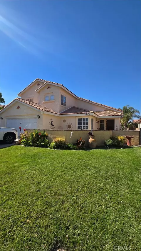 1523 E Avenue J6, Lancaster, CA 93535