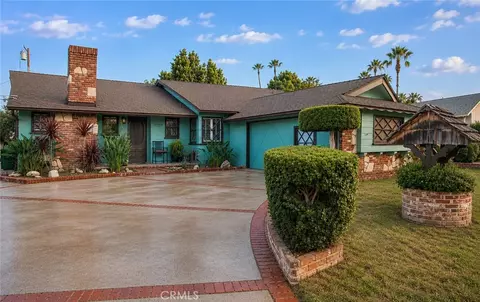 20944 Elkwood St, Canoga Park, CA 91304