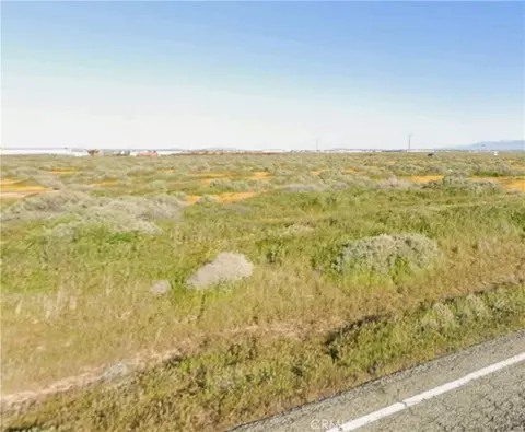 49530 70th St W, Lancaster, CA 93536
