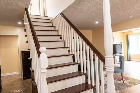 Entry Way - 2454 Invar Ct, Simi Valley, CA 93065 photo 3 of 3