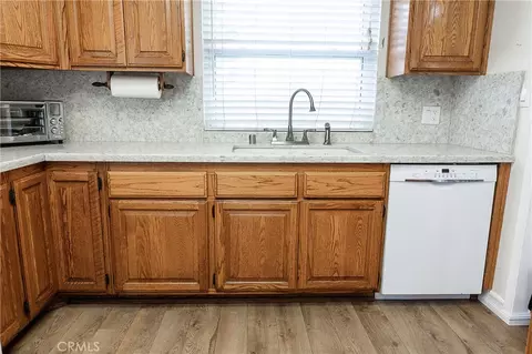 Kitchen - 2454 Invar Ct, Simi Valley, CA 93065 photo 2 of 6