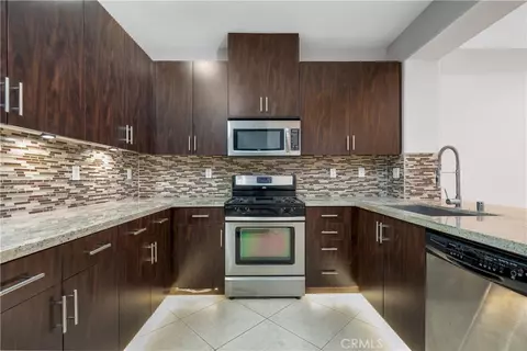 Kitchen - 629 Forest Park, Oxnard, CA 93036 photo 1 of 1