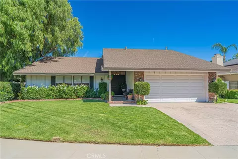 23429 Via Elisandra, Valencia, CA 91355