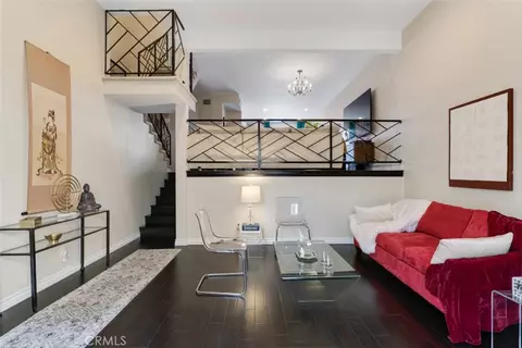 21125 Lassen St #2, Chatsworth, CA 91311