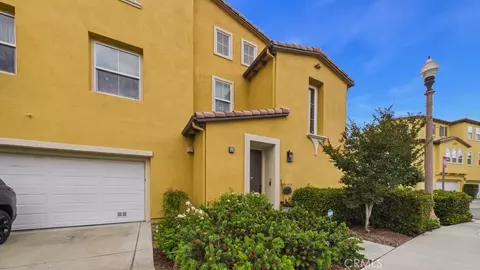 27034 Fairway, Valencia, CA 91381