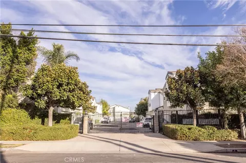 9146 Lemona Ave #105, North Hills, CA 91343