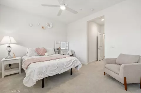 Bedroom - 18135 Tableau Way, Saugus, CA 91350 photo 6 of 8