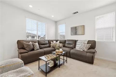 Other - 18135 Tableau Way, Saugus, CA 91350 photo 8 of 13