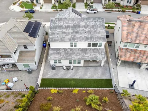 View/Area - 18135 Tableau Way, Saugus, CA 91350 photo 1 of 7