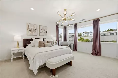 Bedroom - 18135 Tableau Way, Saugus, CA 91350 photo 3 of 8