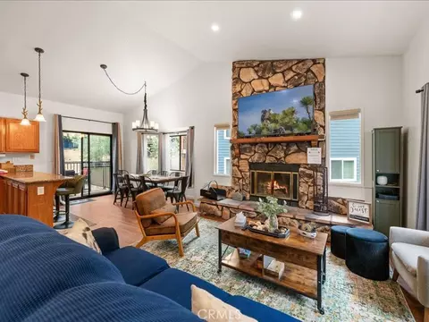 820 Villa Grv, Big Bear City, CA 92314