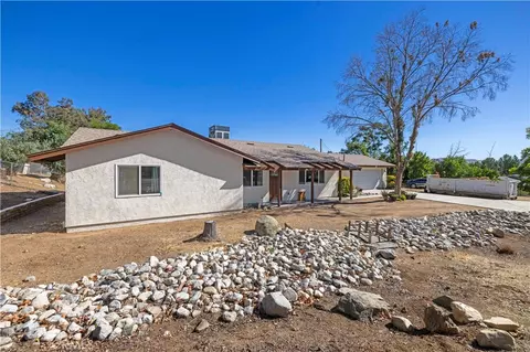 Exterior - 3855 Acton, Acton, CA 93510 photo 3 of 10