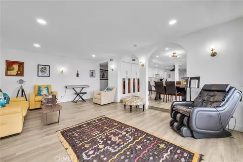 Living - 29795 Eagle Pt, Canyon Lake, CA 92587 photo 2 of 4