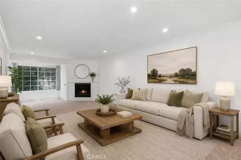 5525 Canoga Ave #218, Woodland Hills, CA 91367