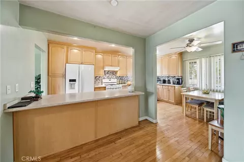 Kitchen - 6853 Vanalden Ave, Reseda, CA 91335 photo 5 of 5