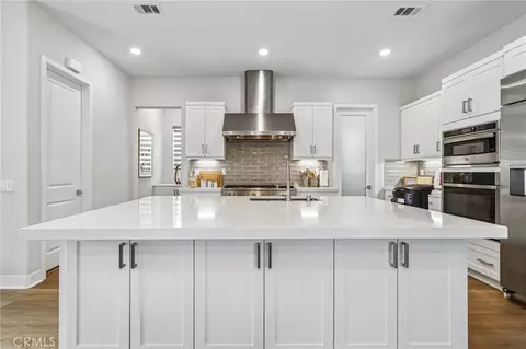 Kitchen - 27003 Goldfields Ct, Valencia, CA 91381 photo 3 of 3