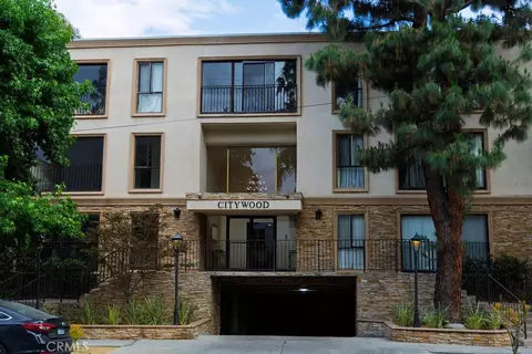 15344 Weddington St #104, Sherman Oaks, CA 91411
