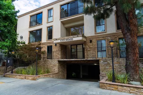 15344 Weddington St #104, Sherman Oaks, CA 91411
