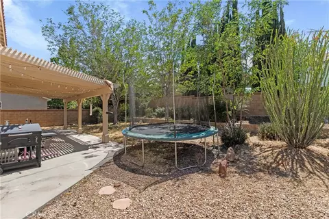 Exterior - 43245 Sunny, Lancaster, CA 93536 photo 7 of 8