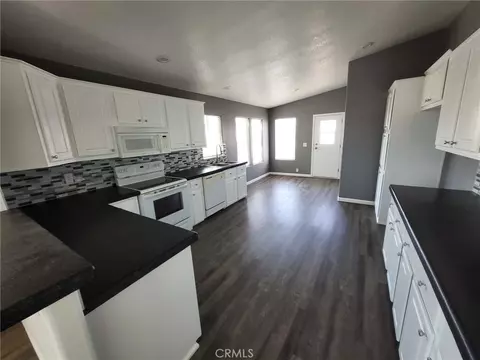 2017 Sonja Dr, Rosamond, CA 93560 photo 5