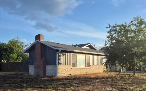 495 Los Robles, Hamilton City, CA 95951