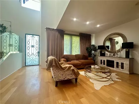 14721 Valley Vis, Sherman Oaks, CA 91403