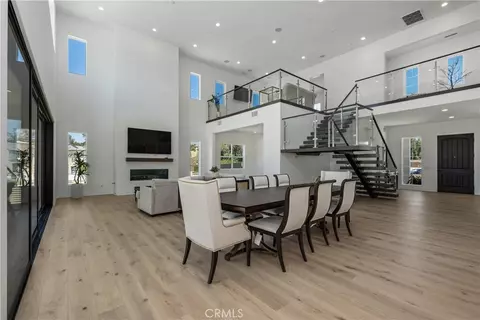 11091 Woodcrest Ct, Chatsworth, CA 91311