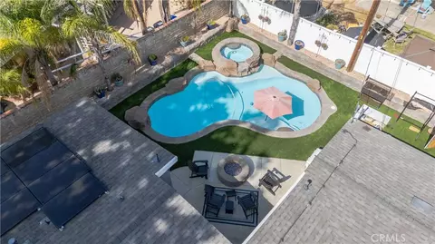 27573 Santa Clarita Rd, Saugus, CA 91350
