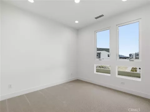 Bedroom - 27643 Juniper Ln, Valencia, CA 91381 photo 10 of 12