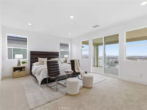 Bedroom - 27643 Juniper Ln, Valencia, CA 91381 photo 2 of 12