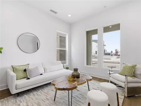 Living - 27643 Juniper Ln, Valencia, CA 91381 photo 6 of 12