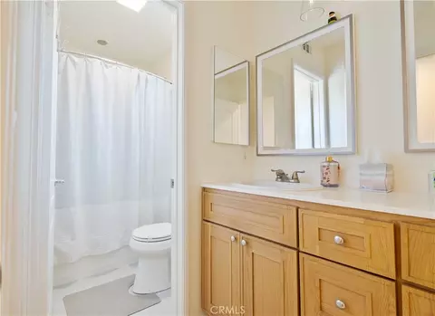 Bath - 45776 Klamath Ct, Temecula, CA 92592 photo 4 of 4