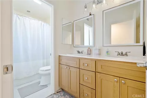 Bath - 45776 Klamath Ct, Temecula, CA 92592 photo 2 of 4