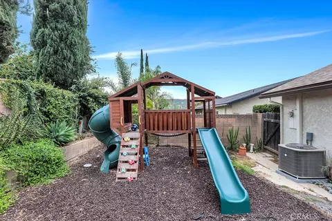 Exterior - 2162 Emmett, Simi Valley, CA 93063 photo 7 of 9