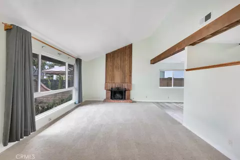 Living - 2162 Emmett, Simi Valley, CA 93063 photo 5 of 14