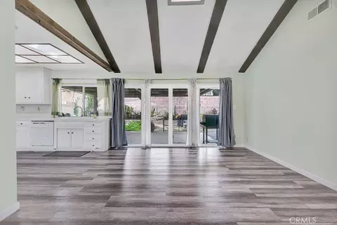 Living - 2162 Emmett, Simi Valley, CA 93063 photo 8 of 14