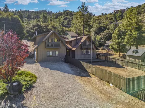 1809 Pioneer Way, Pine Mountain Club, CA 93222