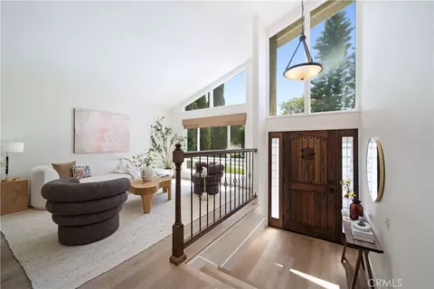 672 Garland Ct, Thousand Oaks, CA 91360