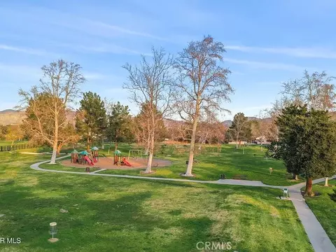 View/Area - 478 Shelburne Ln UNIT B, Simi Valley, CA 93065 photo 2 of 3