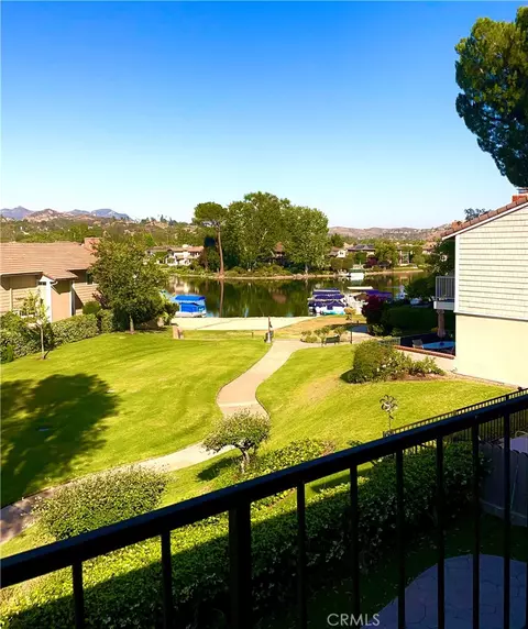 32124 Beachlake Ln, Westlake Village, CA 91361