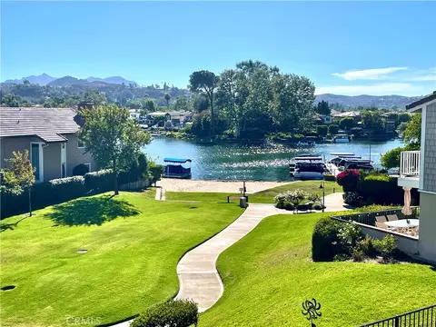 32124 Beachlake Ln, Westlake Village, CA 91361