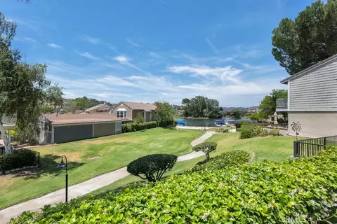 32124 Beachlake Ln, Westlake Village, CA 91361