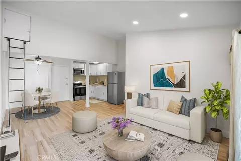21801 Roscoe, Canoga Park, CA 91304