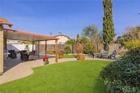 Exterior - 1682 Darnel Ct, Camarillo, CA 93010 photo 4 of 7