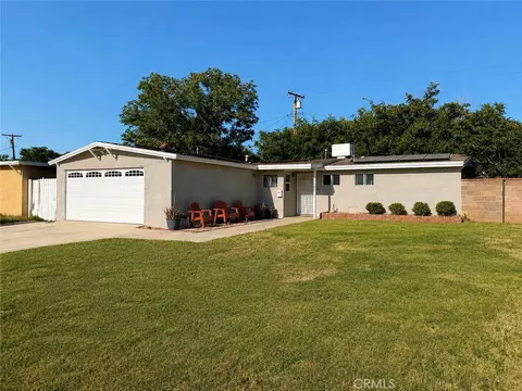 Exterior - 44020 3rd E, Lancaster, CA 93535 photo 3 of 10