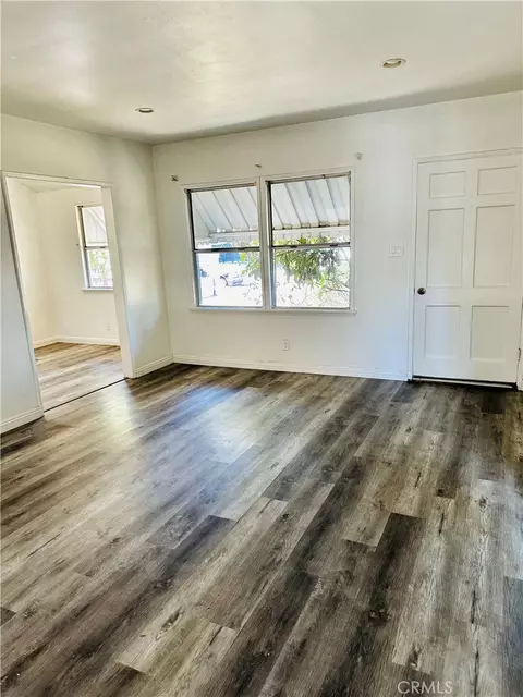 6852 Aura Ave, Reseda, CA 91335 photo 8
