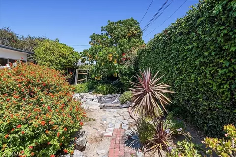 Exterior - 4 Mansfield Ln, Camarillo, CA 93010 photo 10 of 17