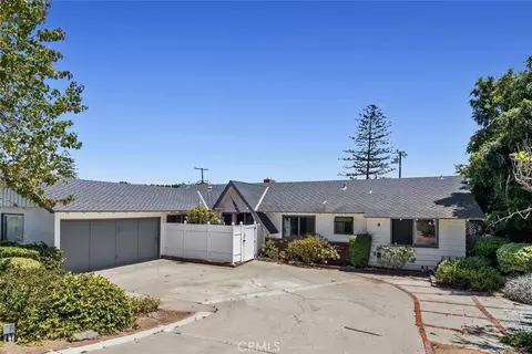 Exterior - 4 Mansfield Ln, Camarillo, CA 93010 photo 2 of 17
