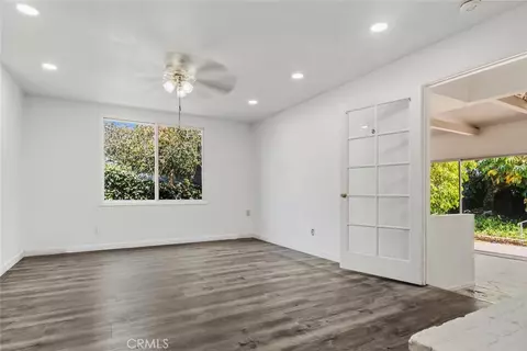 Living - 4 Mansfield Ln, Camarillo, CA 93010 photo 6 of 7